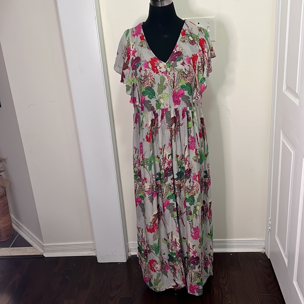 World Market Earthy Tropical Prints Relaxed fit Button Down Max Dress Size Large